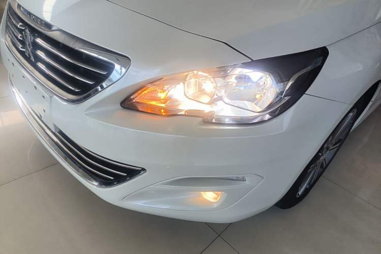 Used Peugeot 408 2018 350THP Automatic Luxury Edition Left Front Headlight