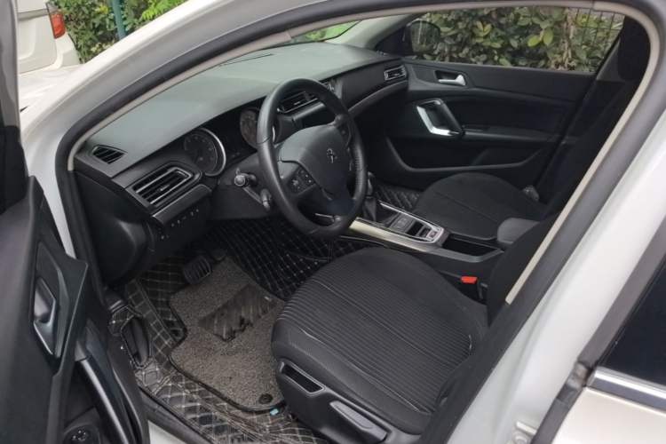 Used Peugeot 408 2018 Revised 350THP Automatic Luxury Edition Left Front Seat