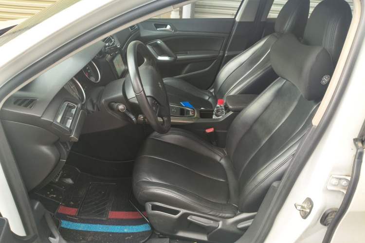 Used Peugeot 408 2018 350THP Automatic Luxury Edition Left Front Seat