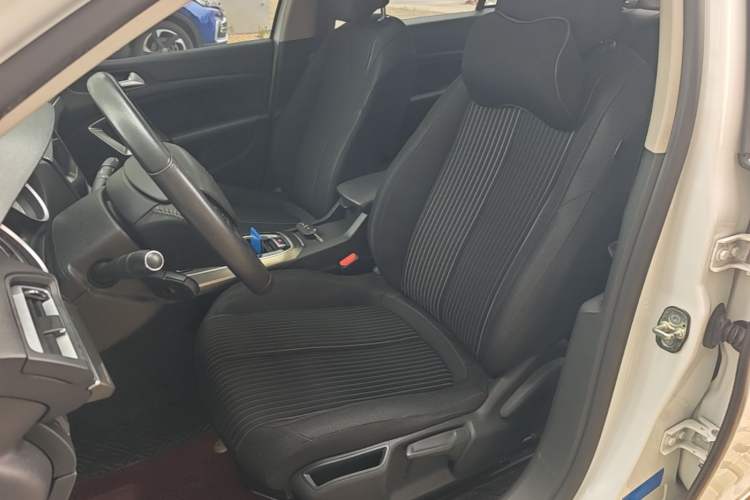 Used Peugeot 408 2018 350THP Automatic Luxury Edition Left Front Seat