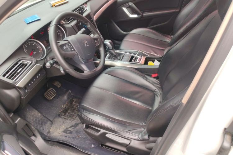 Used Peugeot 408 2018 350THP Automatic Luxury Edition Left Front Seat