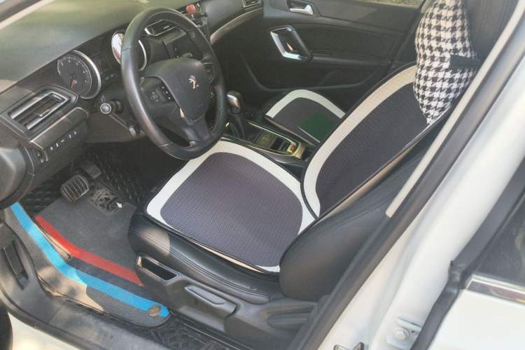 Used Peugeot 408 2018 350THP Automatic Luxury Edition Left Front Seat