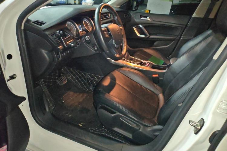 Used Peugeot 408 2018 350THP Automatic Luxury Edition Left Front Seat