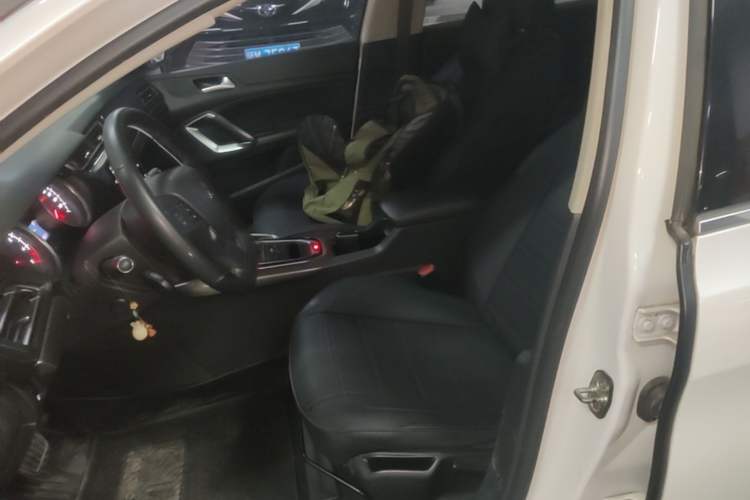 Used Peugeot 408 2018 350THP Automatic Luxury Edition Left Front Seat