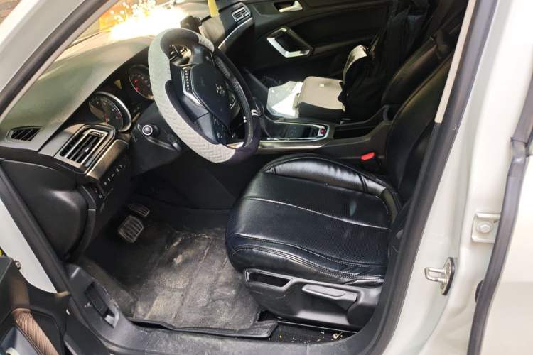 Used Peugeot 408 2018 350THP Automatic Luxury Edition Left Front Seat