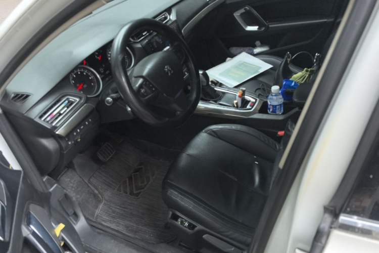 Used Peugeot 408 2018 Revised Version 1.8L Automatic Luxury Edition Left Front Seat