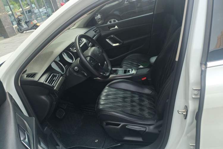 Used Peugeot 408 2018 350THP Automatic Luxury Edition Left Front Seat