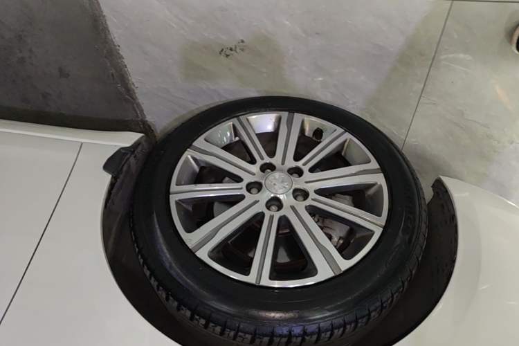 Used Peugeot 408 2018 Revised 350THP Automatic Luxury Edition Left Front Wheel Hub