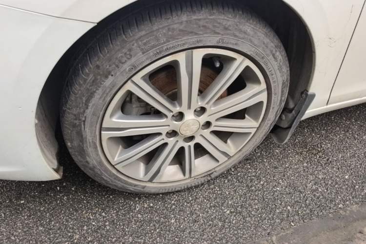 Used Peugeot 408 2018 Revised 350THP Automatic Luxury Edition Left Front Wheel Hub