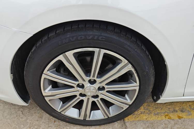 Used Peugeot 408 2018 350THP Automatic Luxury Edition Left Front Wheel Hub