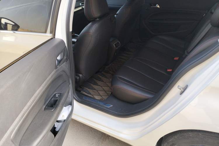 Used Peugeot 408 2018 350THP Automatic Luxury Edition Left Rear Seat