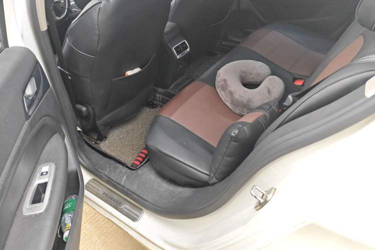 Used Peugeot 408 2018 350THP Automatic Luxury Edition Left Rear Seat