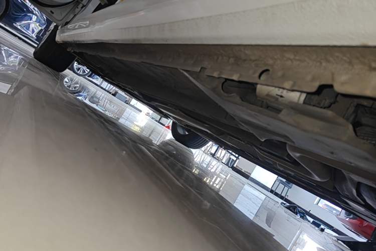 Used Peugeot 408 2018 350THP Automatic Luxury Edition Left Side Sill