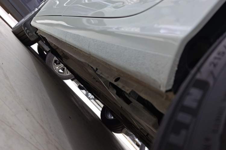 Used Peugeot 408 2018 Revised 350THP Automatic Luxury Edition Left Side Sill