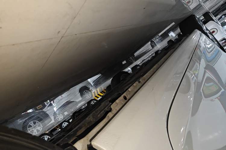 Used Peugeot 408 2018 350THP Automatic Luxury Edition Left Side Sill