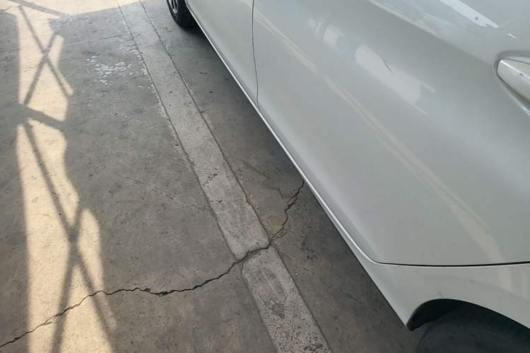 Used Peugeot 408 2018 350THP Automatic Luxury Edition Left Side Sill