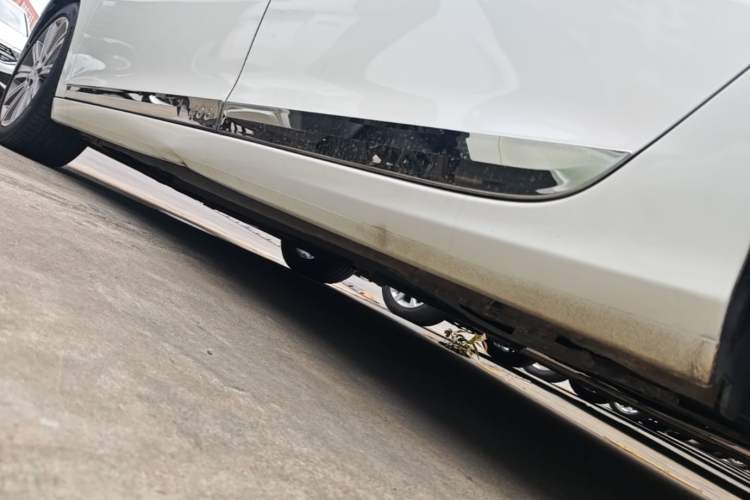 Used Peugeot 408 2018 Revised 350THP Automatic Luxury Edition Left Side Sill