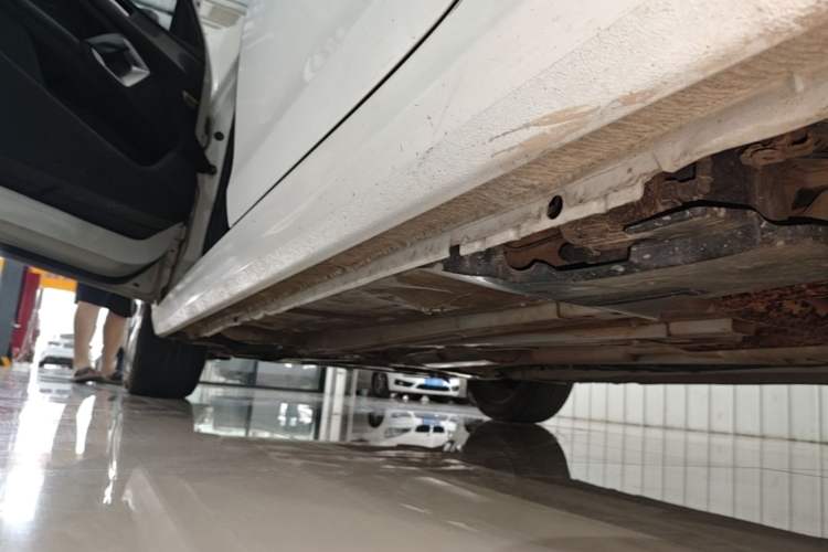 Used Peugeot 408 2018 350THP Automatic Luxury Edition Left Side Sill
