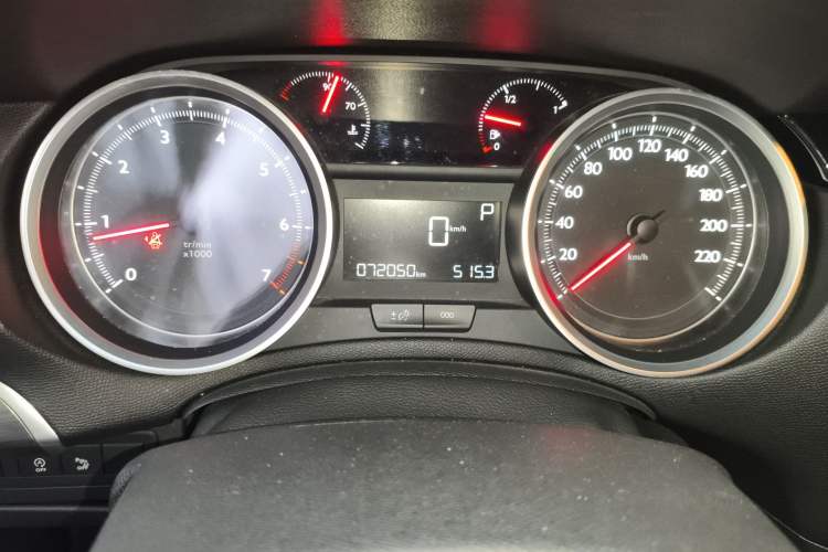 Used Peugeot 408 2018 1.8L Automatic Luxury Edition Odometer Close Up