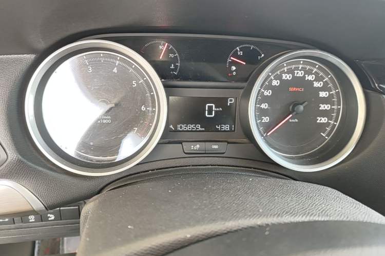 Used Peugeot 408 2018 Revised 350THP Automatic Luxury Edition Odometer Close Up