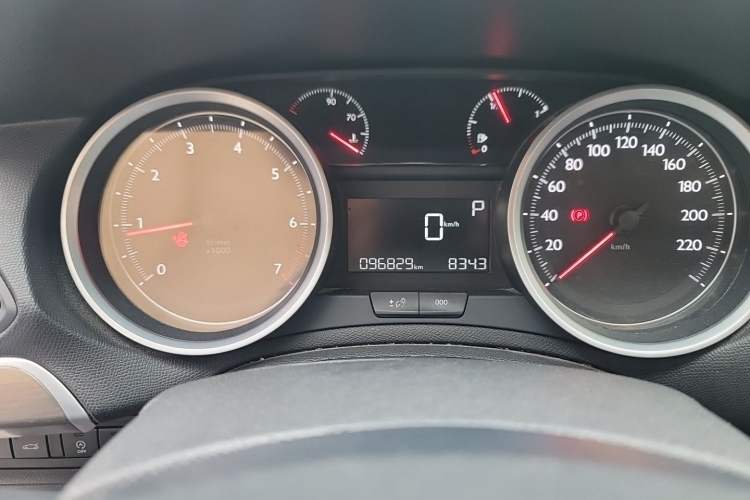 Used Peugeot 408 2018 350THP Automatic Luxury Edition Odometer Close Up