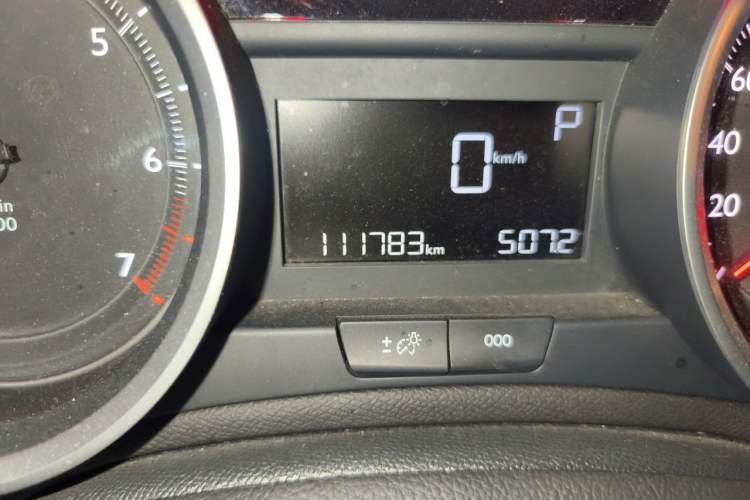 Used Peugeot 408 2018 Revised Version 1.8L Automatic Luxury Edition Odometer Close Up