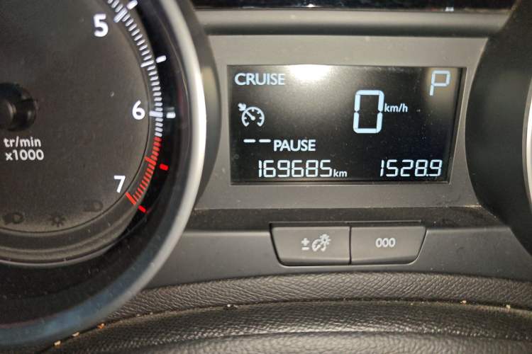 Used Peugeot 408 2018 230THP Automatic Luxury Edition Odometer Close Up