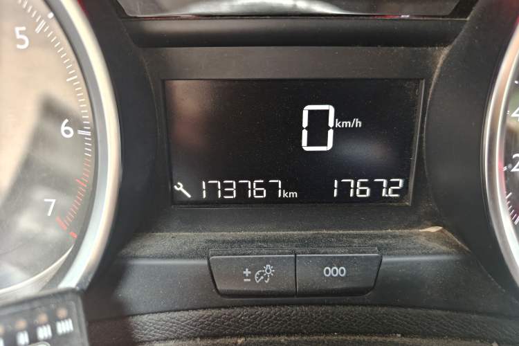 Used Peugeot 408 2018 Revised Version 1.8L Manual Leading Edition Odometer Close Up