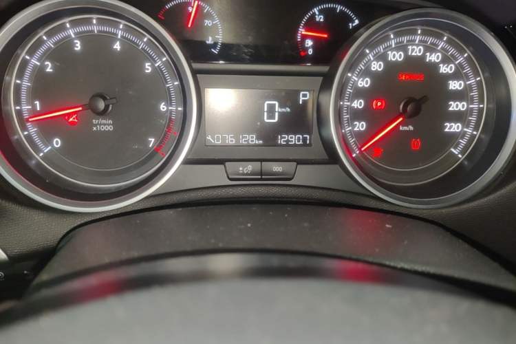 Used Peugeot 408 2018 350THP Automatic Luxury Edition Odometer Close Up