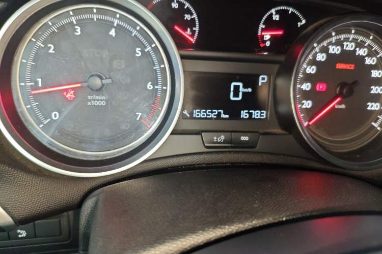 Used Peugeot 408 2018 350THP Automatic Luxury Edition Odometer Close Up