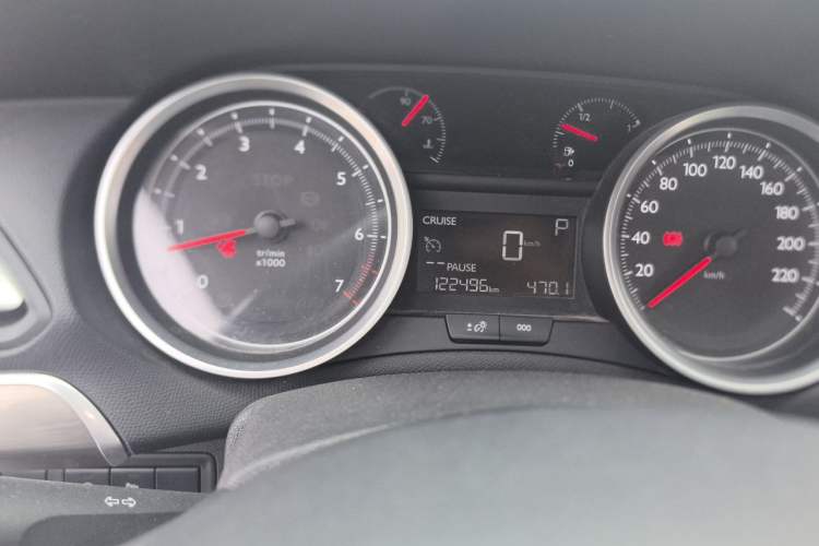 Used Peugeot 408 2018 350THP Automatic Luxury Edition Odometer Close Up