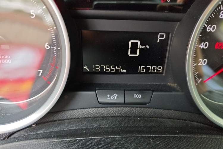 Used Peugeot 408 2018 350THP Automatic Luxury Edition Odometer Close Up