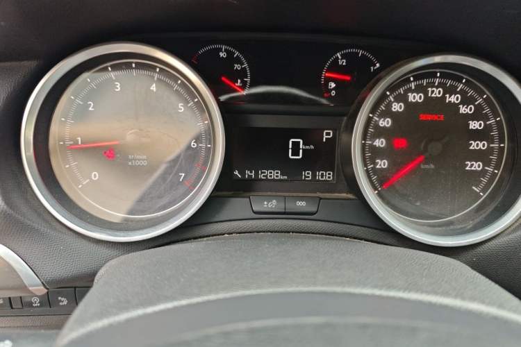 Used Peugeot 408 2018 350THP Automatic Luxury Edition Odometer Close Up
