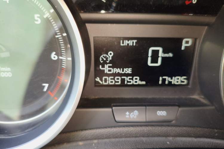 Used Peugeot 408 2018 350THP Automatic Luxury Edition Odometer Close Up