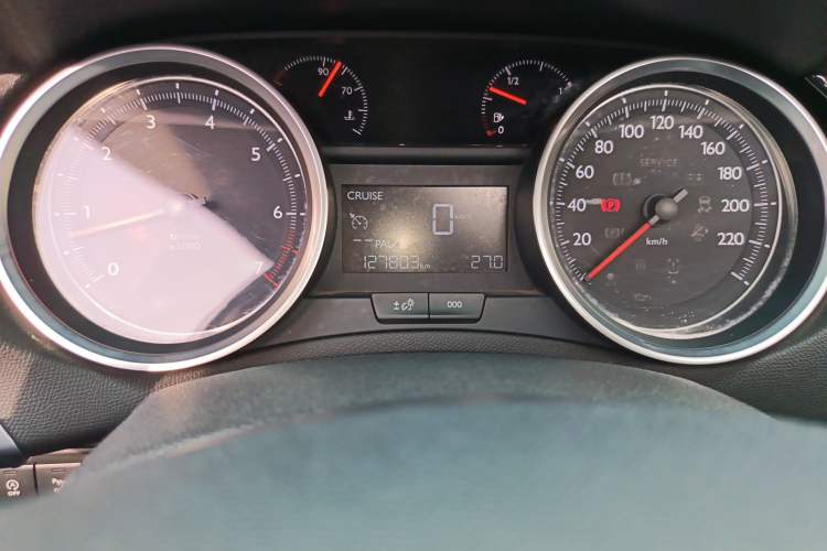 Used Peugeot 408 2018 Revised 350THP Automatic Luxury Edition Odometer Close Up