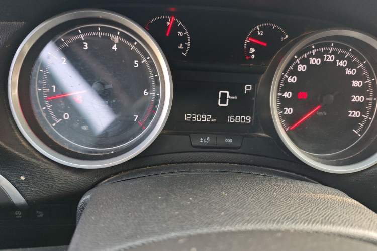 Used Peugeot 408 2018 Revised 350THP Automatic Luxury Edition Odometer Close Up