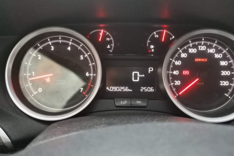 Used Peugeot 408 2018 230THP Automatic Luxury Edition Odometer Close Up