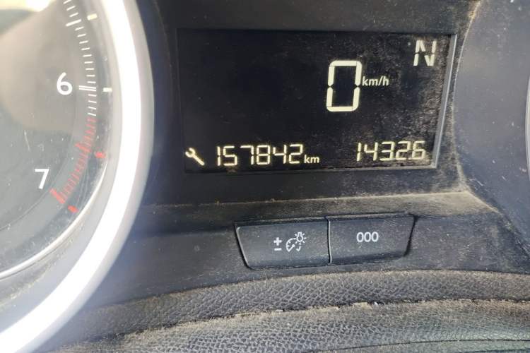 Used Peugeot 408 2018 1.8L Automatic Luxury Edition Odometer Close Up
