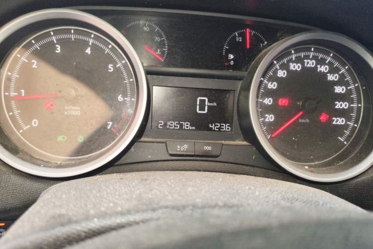 Used Peugeot 408 2018 1.8L Manual Leading Edition Odometer Close Up