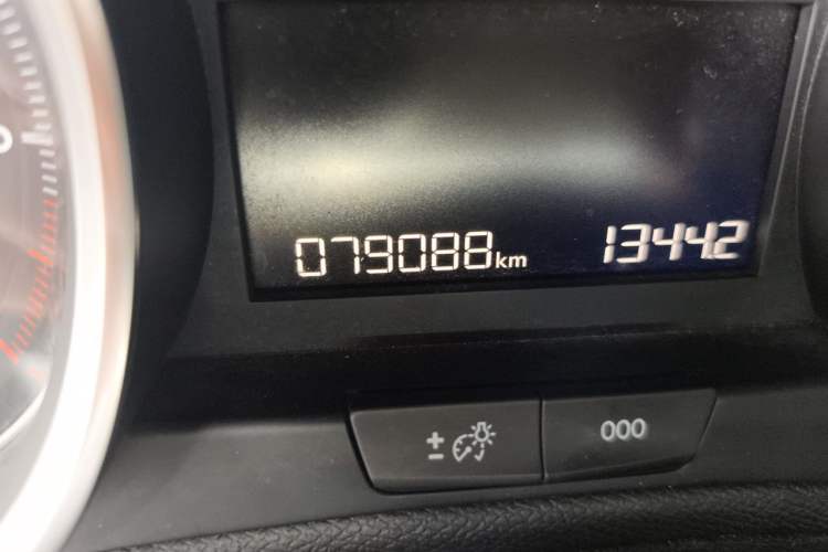 Used Peugeot 408 2018 Revised 350THP Automatic Luxury Edition Odometer Close Up
