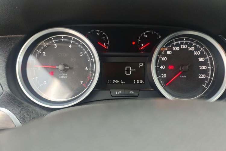 Used Peugeot 408 2018 350THP Automatic Luxury Edition Odometer Close Up