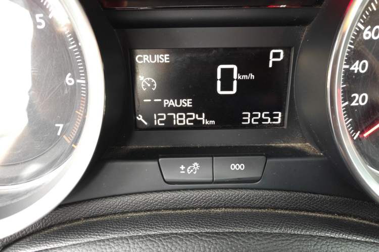 Used Peugeot 408 2018 Revised 350THP Automatic Luxury Edition Odometer Close Up
