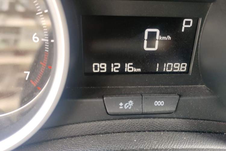 Used Peugeot 408 2018 Revised 350THP Automatic Luxury Edition Odometer Close Up