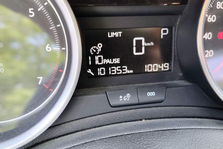 Used Peugeot 408 2018 350THP Automatic Luxury Edition Odometer Close Up