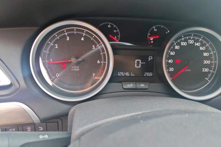 Used Peugeot 408 2018 350THP Automatic Luxury Edition Odometer Close Up