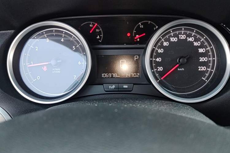 Used Peugeot 408 2018 350THP Automatic Luxury Edition Odometer Close Up