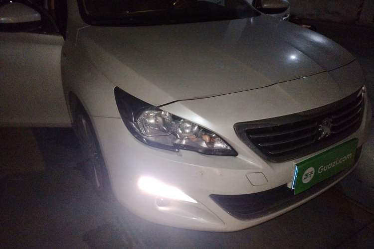 Used Peugeot 408 2018 350THP Automatic Luxury Edition Right Front Headlight