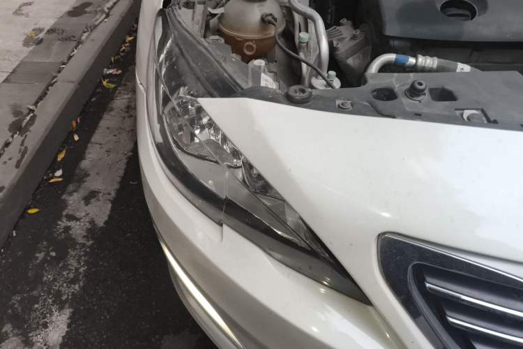Used Peugeot 408 2018 1.8L Automatic Luxury Edition Right Front Headlight