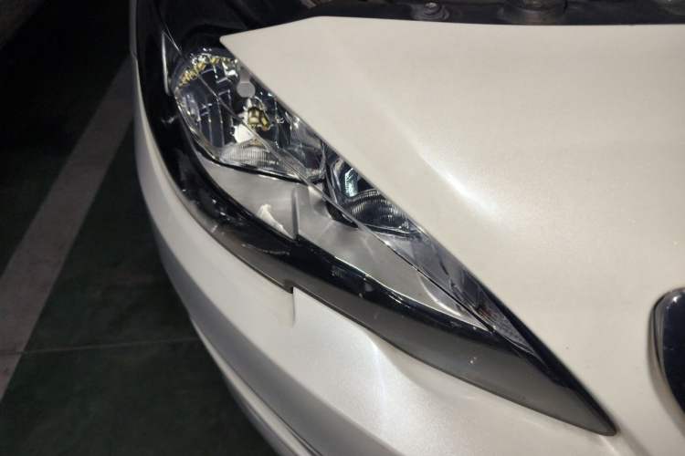 Used Peugeot 408 2018 Revised Version 1.8L Automatic Luxury Edition Right Front Headlight