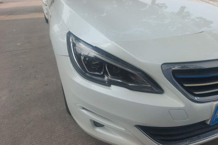 Used Peugeot 408 2018 350THP Automatic Luxury Edition Right Front Headlight